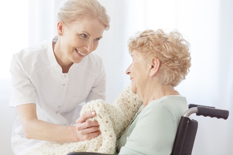 Evaluating a Senior Living Facility for High-Quality Care Options